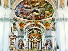 Stiftskirche St. Gallen: Blick auf Kuppel und Chor Stiftskirche St. Gallen Blick zum Altar